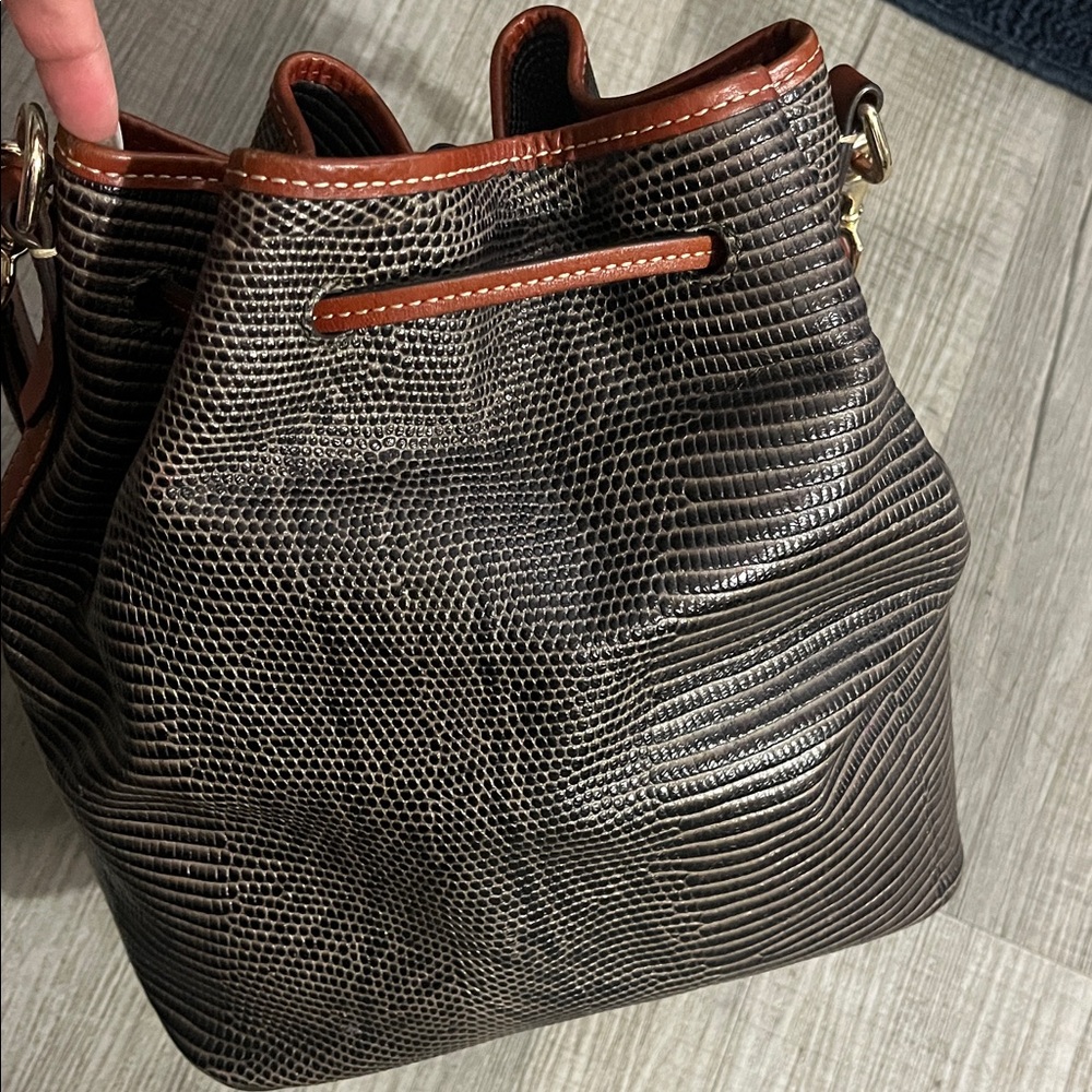 Dooney & Bourke Bag - Picture 5 of 14